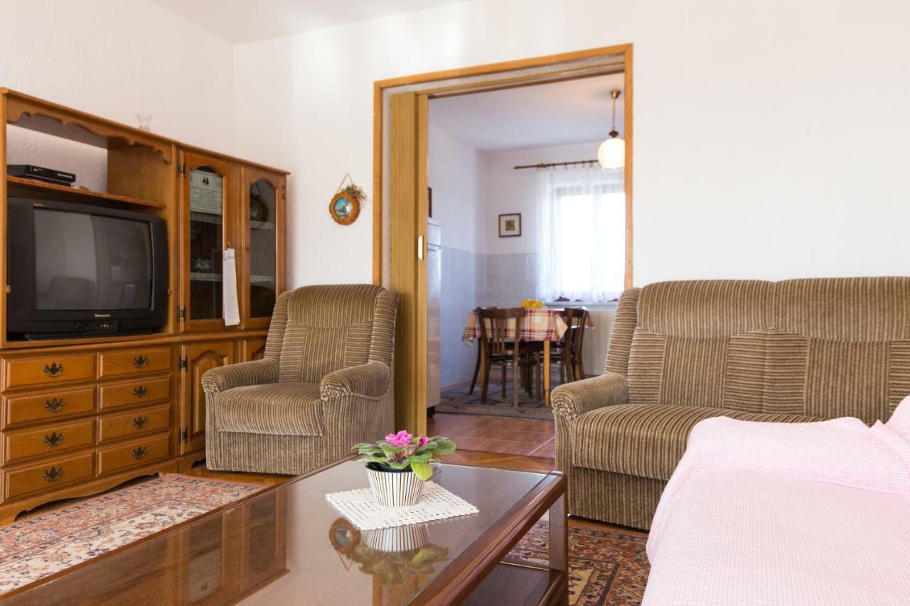 Apartment Pavacic Krk Town Exterior photo